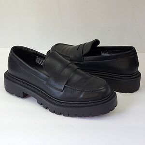 American Eagle Outfitters Lug Sole Loafers Black Size 9